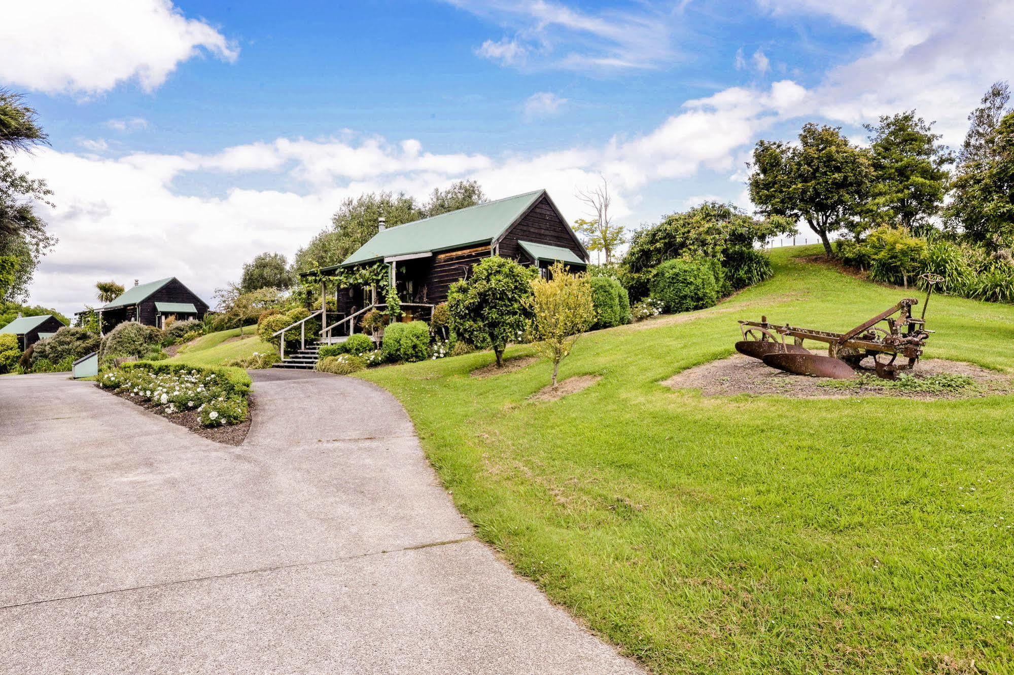 เดอะ ไวน์ยาร์ด คอตเทจ คูเมอุ Hotel Waimauku ภายนอก รูปภาพ